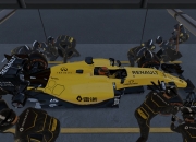 开云体育下载-雷诺车队横扫索伯车队，汉密尔顿惊艳四座