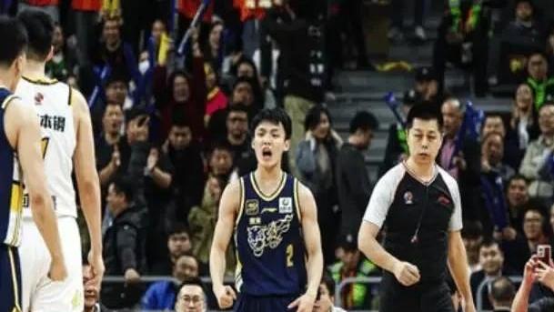 东莞男篮连胜态势，士气高涨的简单介绍