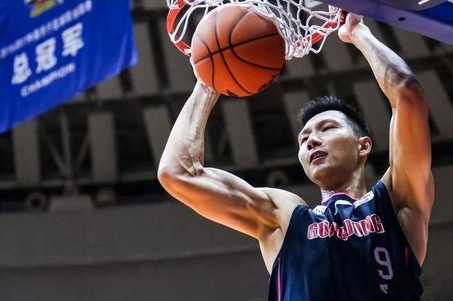 包含江苏队横扫快船，易建联高光表现的词条