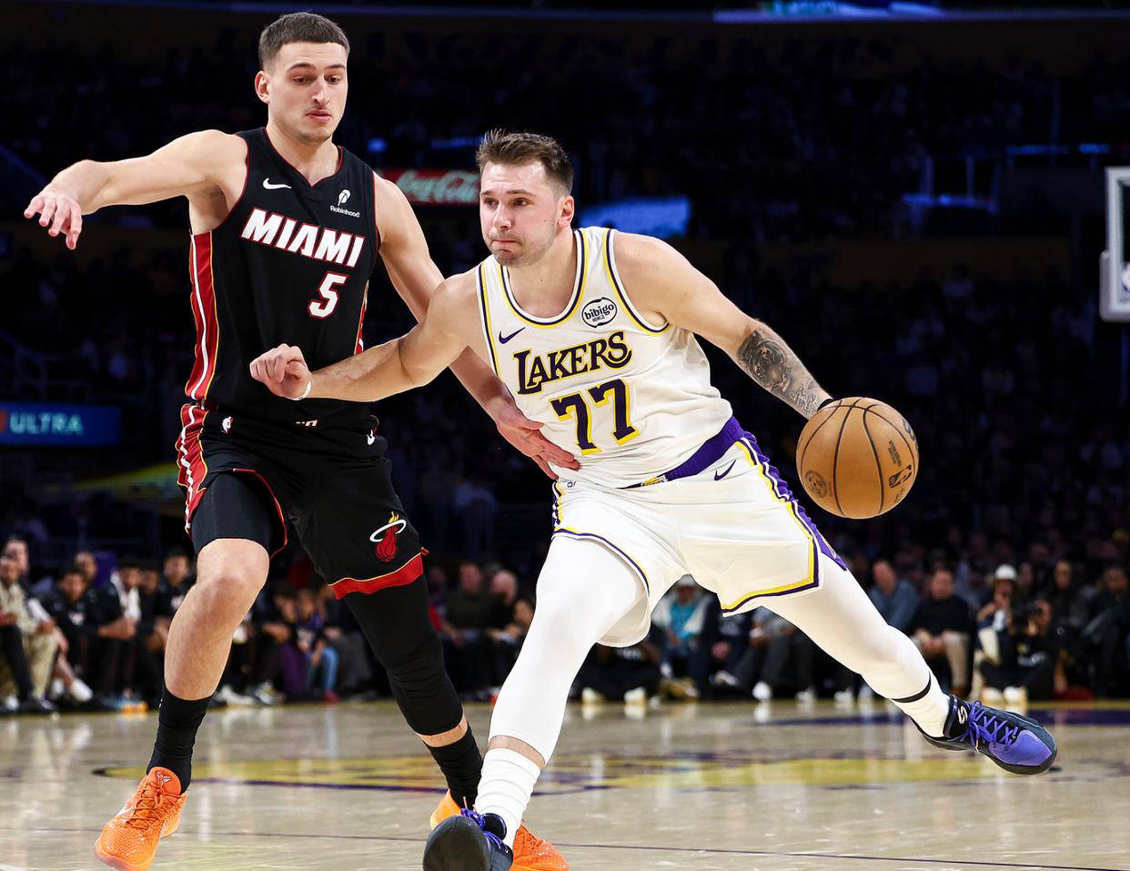 福建队完胜天津队，东契奇高光表现